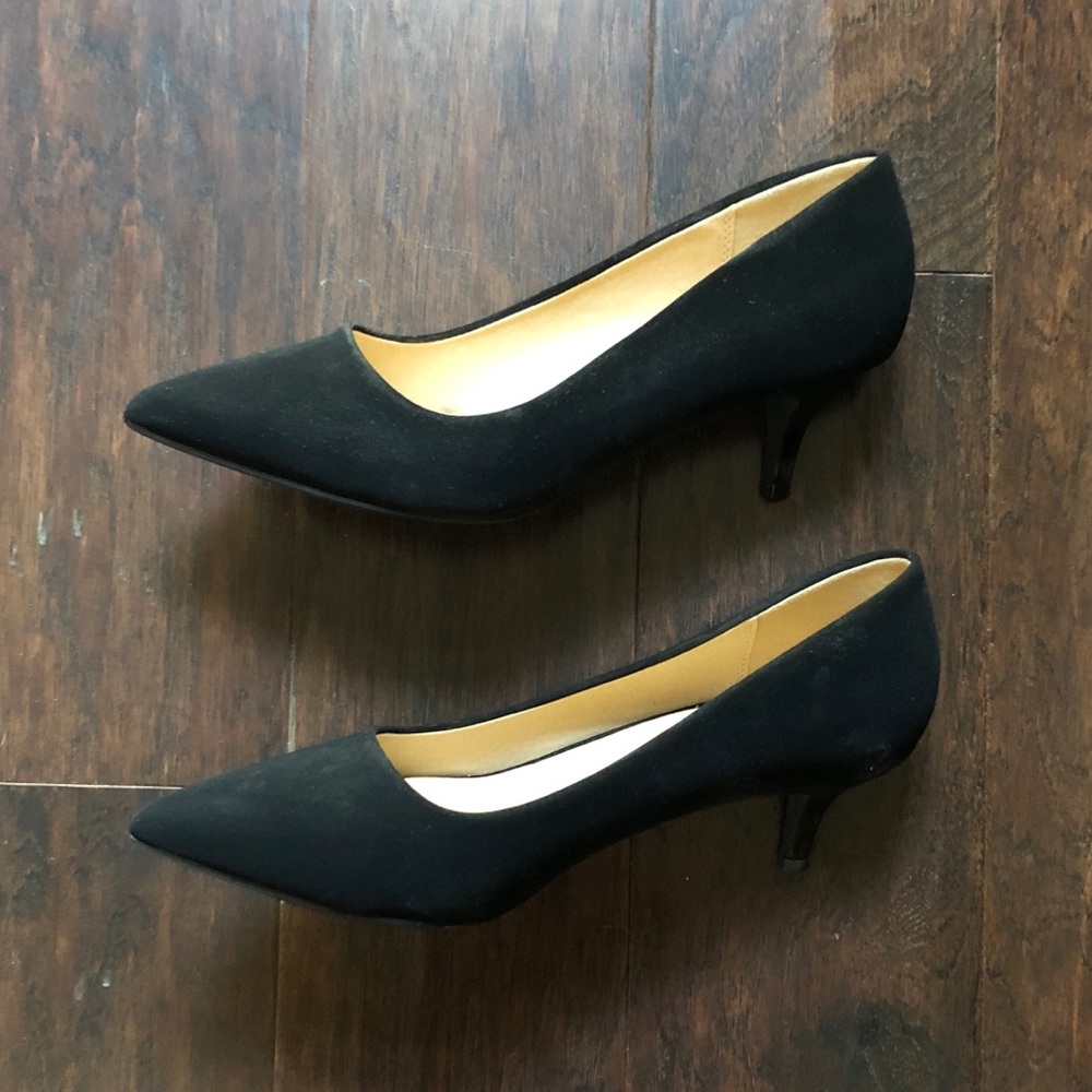 Solanz Comfort Pointed Toe Pumps - Size 8